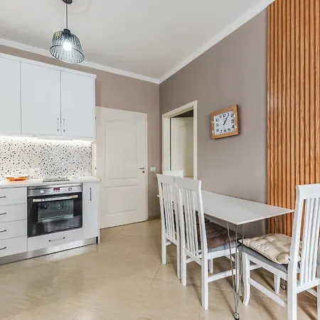 - Digital Nomad Apartment